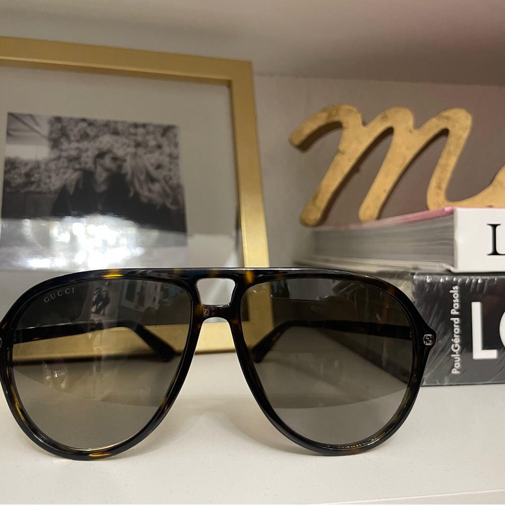 Gucci tortoise pilot-frame sunglasses